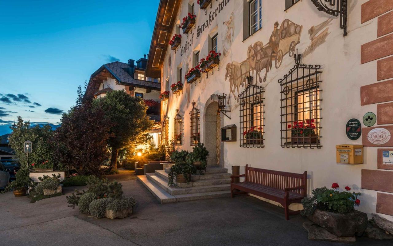 Strasserwirt - Ansitz Zu Tirol Strassen Dış mekan fotoğraf
