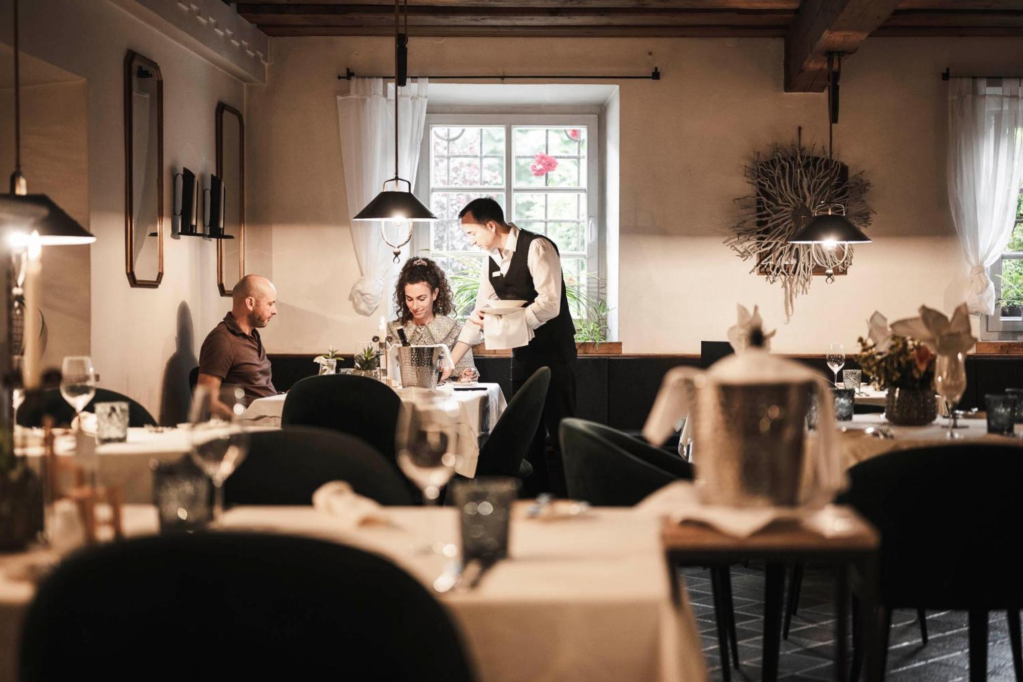 Strasserwirt - Ansitz Zu Tirol Strassen Dış mekan fotoğraf